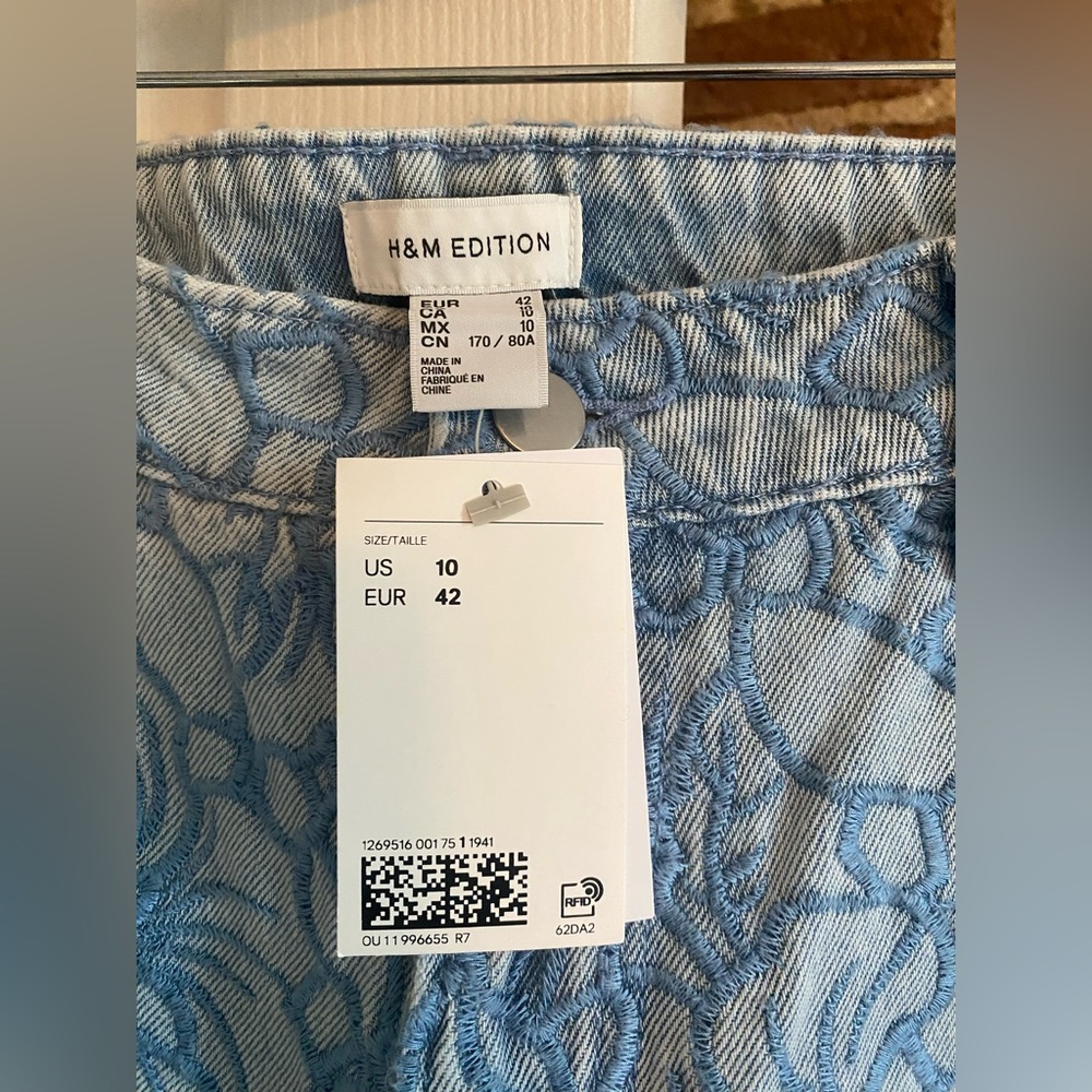 H&M Floral Embroidered Straight Jeans - New With Tags - Picture 4 of 11